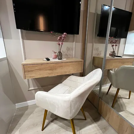 Apartment Kensington - Centrum, Polna, Jezyce Self Check-in 24h *