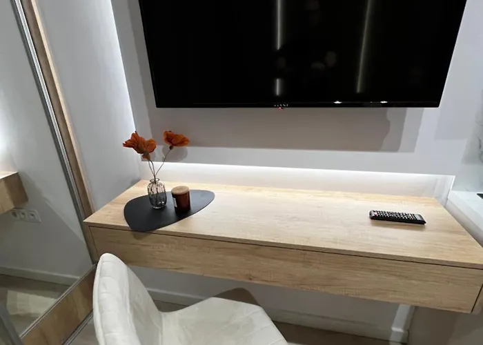 Apartment Kensington - Centrum, Polna, Jezyce Self Check-in 24h